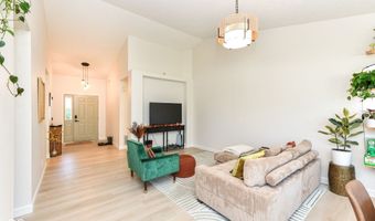 7120 Red Lake Ct, Indianapolis, IN 46217