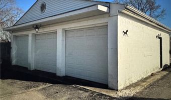 80 Phenix Ave, Cranston, RI 02920