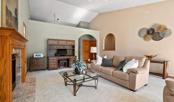 3302 E FALLCREEK Ln, Appleton, WI 54913