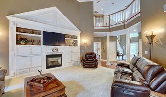 8 Meeting Rock Dr, Atkinson, NH 03811