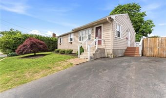 29 Dix Ave, Johnston, RI 02919