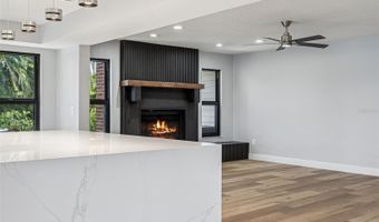 769 KINGSTON Ct, Apollo Beach, FL 33572