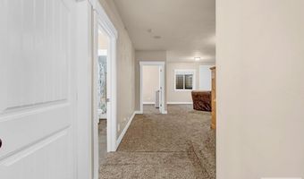 748 Dell Rd, Chubbuck, ID 83202