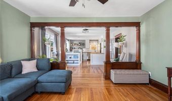14 Elinora St, East Providence, RI 02915
