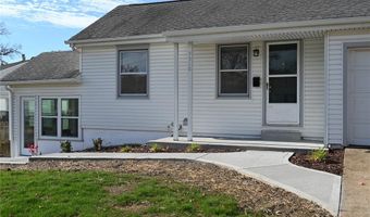 9510 Lydell Dr, Affton, MO 63123