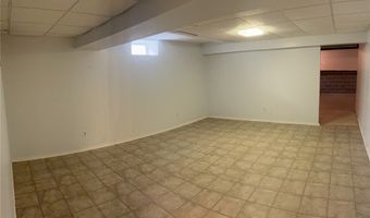 693 Elmwood Pt, Aurora, OH 44202