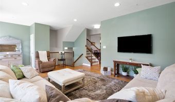 1004 Pointe View Dr, Adams Twp., PA 16046