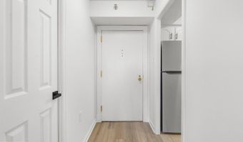 1301 N COURTHOUSE Rd 802, Arlington, VA 22201