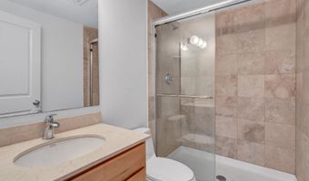 1240 4TH St NW 300, Washington, DC 20001