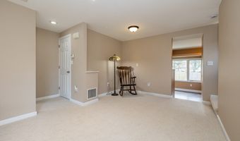 39 Neillian St 39, Bedford, MA 01730