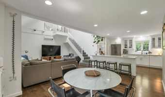 8 W Gate Dr, Bow, NH 03304