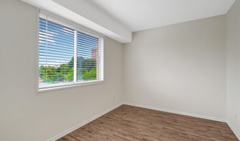 5340 HOLMES RUN Pkwy 516, Alexandria, VA 22304