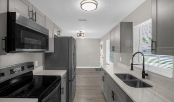 313 SALINA Dr, Altamonte Springs, FL 32701