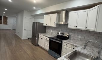 108 PEACH St, Reading, PA 19602
