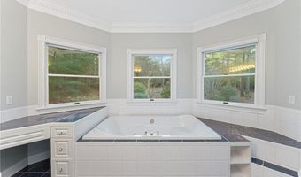 11 Windrose Cir, Exeter, RI 02822