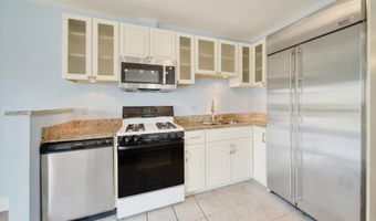7 CROSS KEYS Rd 7E, Baltimore, MD 21210