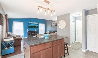 1256 Edgewater Ln, Antioch, IL 60002