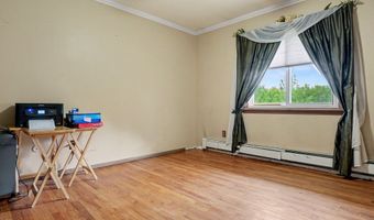 13 Governors Ln, Bethel, CT 06801