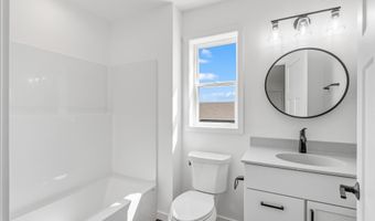 610 Clemens Dr, Arlington, WI 53911