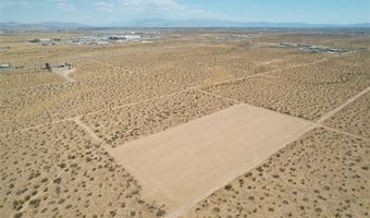 21 Palm St, Adelanto, CA 92301