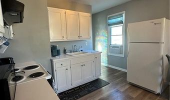 49 E Bowery St 3, Newport, RI 02840