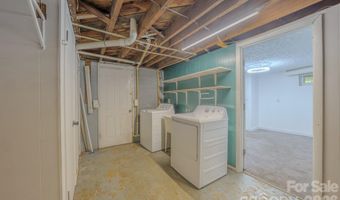 2150 Nc 80 Hwy, Bakersville, NC 28705