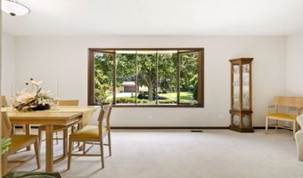 1210 S Douglas Ave, Arlington Heights, IL 60005