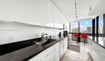 1000 W Island Blvd 2407, Aventura, FL 33160