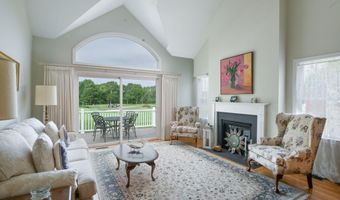 16 Amberwood Ct, Bourne, MA 02532
