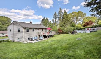 1 Parkwood Terrace Dr, Danbury, CT 06811