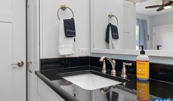 61 HILLSIDE Ln, Afton, VA 22920