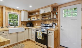 60 Eagle Dr, Barrington, NH 03825