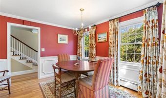 340 Newman Ave, East Providence, RI 02916