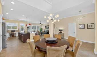 6903 Crestpoint Dr, Apollo Beach, FL 33572