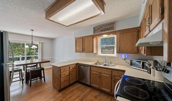 15629 Klamm St, Basehor, KS 66007