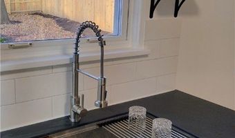 1867 Triplett Blvd, Akron, OH 44312