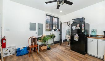 5-7 N CONOCOCHEAGUE St, Williamsport, MD 21795