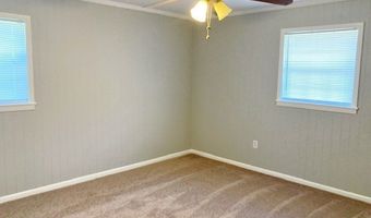 619 Lakeview Dr, Adel, GA 31620