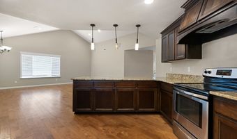732 3RD St, Brookings, OR 97415