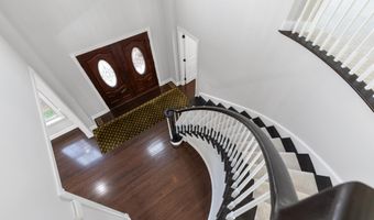 1840 Tapadera Dr, Ann Arbor, MI 48103