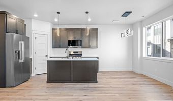 763 Curlew Dr, Ammon, ID 83401