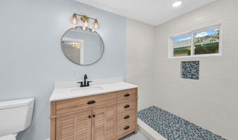 712 W Lake Dr, Weatherford, TX 76087