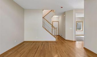 6773 158th St W, Apple Valley, MN 55124