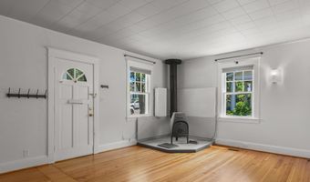 2 HIGHLAND Ave, Annapolis, MD 21403