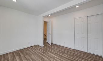 571 Greenbriar Townhouse Way, Las Vegas, NV 89121