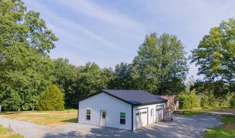 1000 Point Mason Rd, Big Sandy, TN 38221
