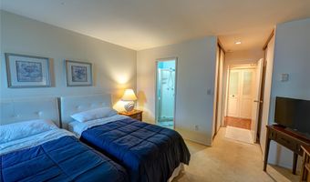 118 Harbor S, Amityville, NY 11701