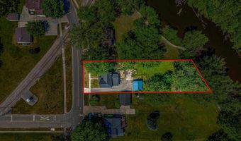 329 Ely St, Alma, MI 48801