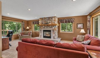 37785 Sunnyfield Cir, Avon, MN 56310