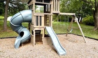 100 KNICKERBOCKER Dr, Belle Mead, NJ 08502
